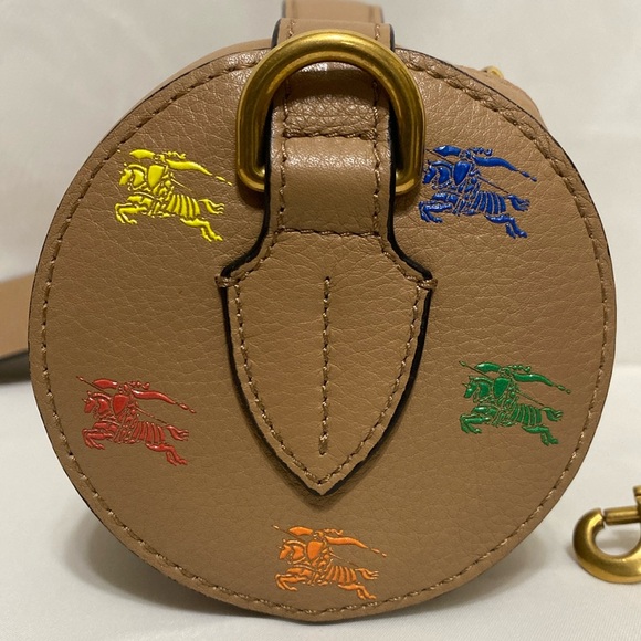 BURBERRY THE EKD LEATHER BARREL BAG IN NEUTRALS/MULTI - Picture 8 of 17